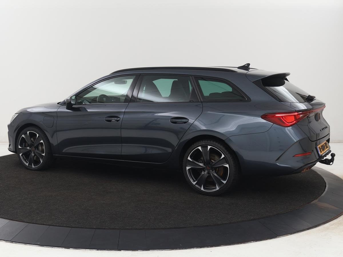 CUPRA Leon 1.4 e-Hybrid VZ Business | 245pk | SOH 92% | Trek, Auto's, Stof, Gebruikt, 4 cilinders, Leon