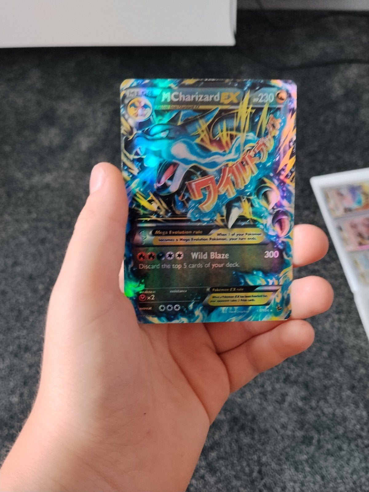 Charizard kaart, Ophalen of Verzenden, Zo goed als nieuw, Losse kaart, Foil
