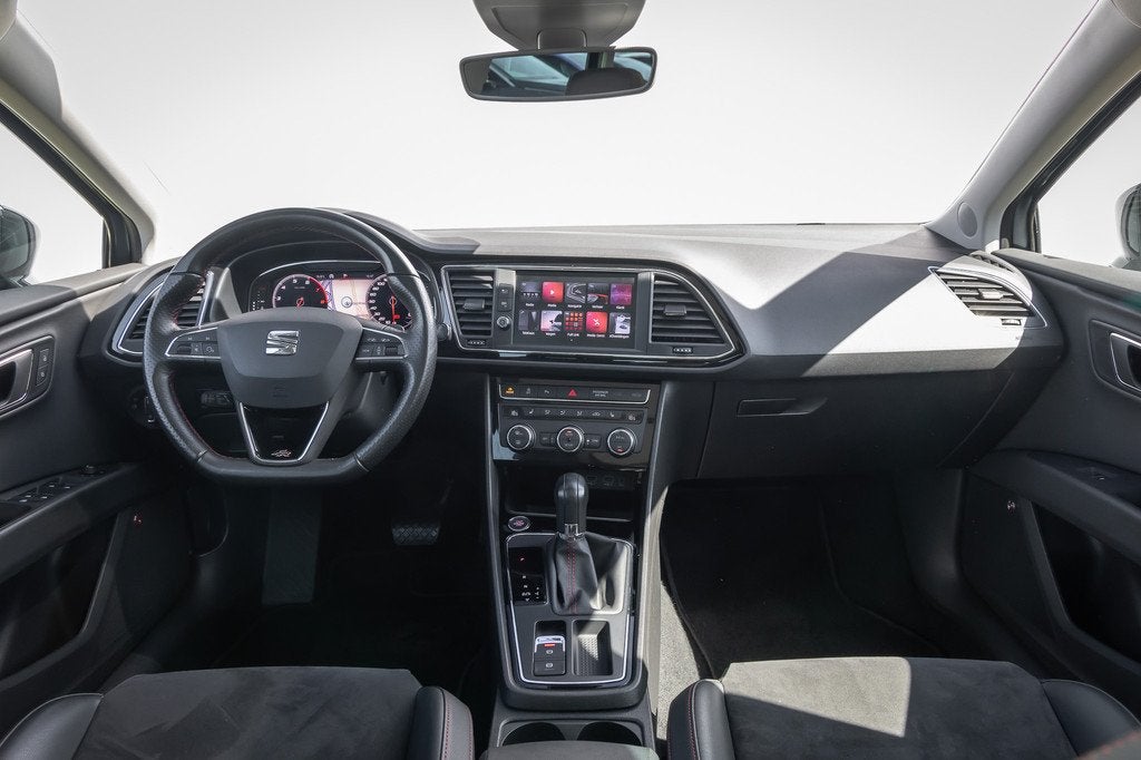 SEAT Leon SPORTOURER ST 1.5 TSI FR Ult.Ed.Bl Pano | Half led, Auto's, Seat, Automaat, Euro 6, 4 cilinders, 1194 kg