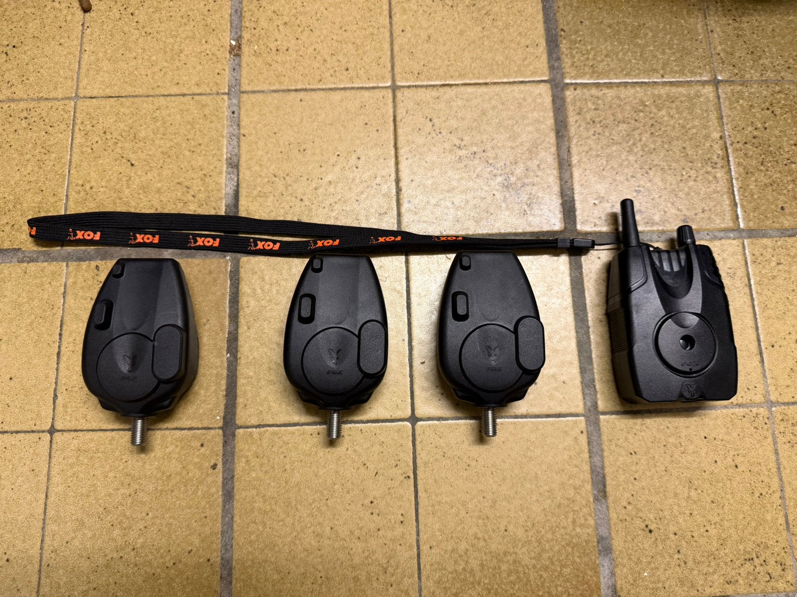 Fox Mx 3+1 alarms + receiver, Watersport en Boten, Ophalen, Zo goed als nieuw, Complete set