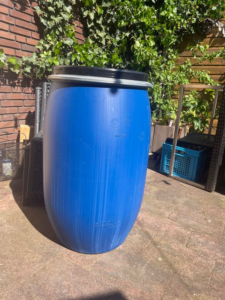 Waterdichte ton met deksel - 120 liter - merk Mauser, 75 tot 150 liter, Ophalen, Zo goed als nieuw, Kunststof