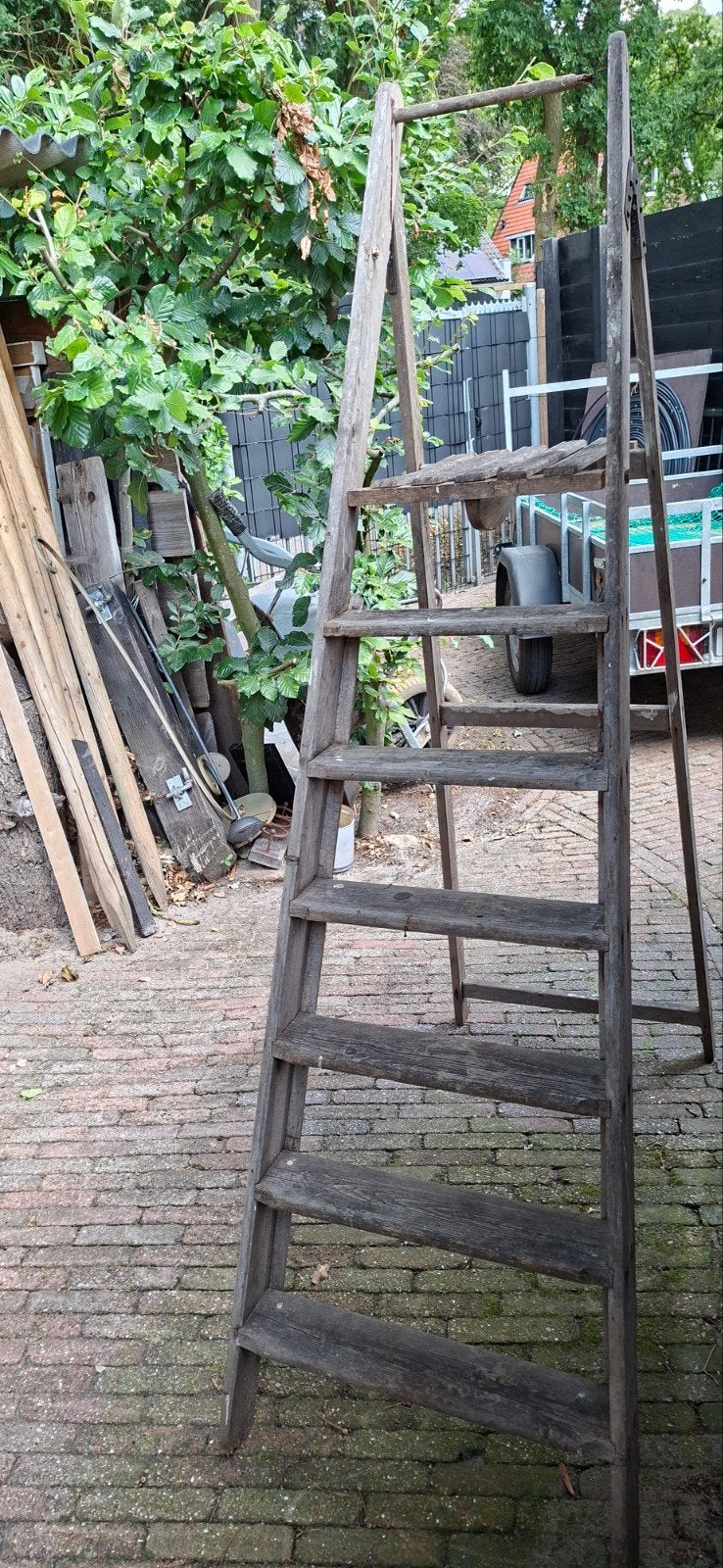 Oude houten trap - Decoratieve ladder, Doe-het-zelf en Verbouw, Ladders en Trappen, Ophalen, Gebruikt, Trap, 2 tot 4 meter