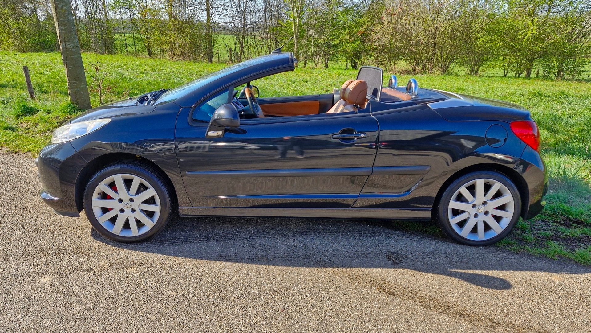 Peugeot 207 CC 1.6 VTi Féline Automaat 120PK | Rijklaar | C, Gebruikt, Beige, 4 cilinders, Cabriolet