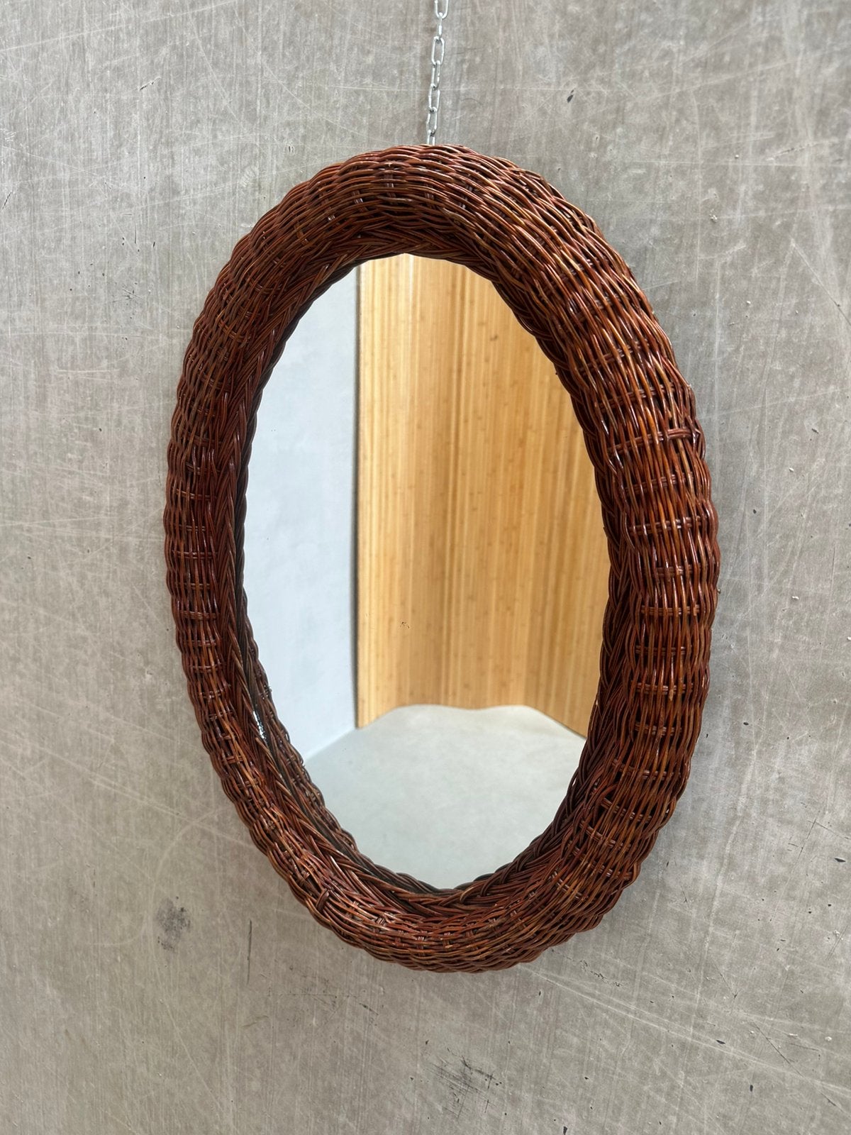 Vintage rotan spiegel ovaal - ‘70, Minder dan 50 cm, Gebruikt, Ophalen of Verzenden, X