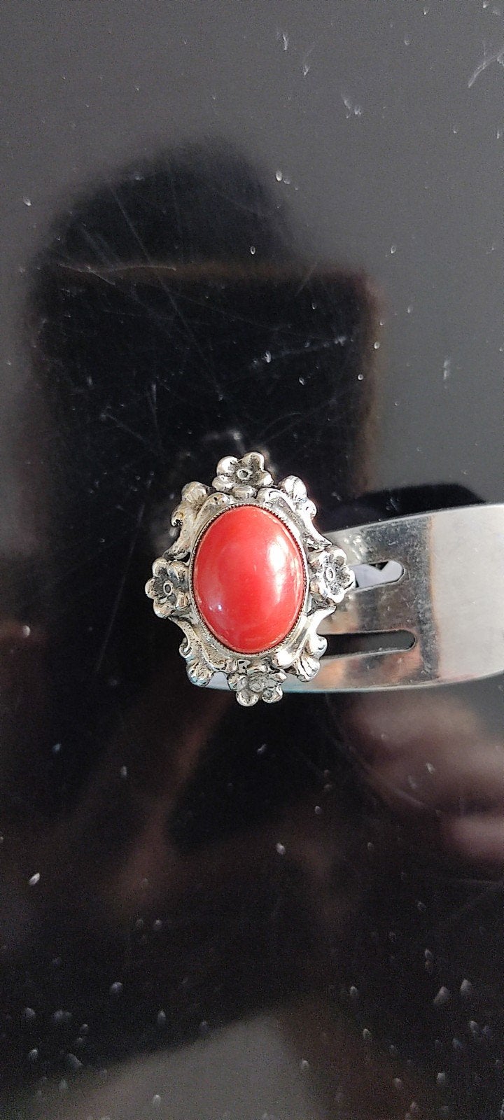 Zilveren ring met bloedkoraal, Ophalen of Verzenden, Zo goed als nieuw, Dame, Zilver