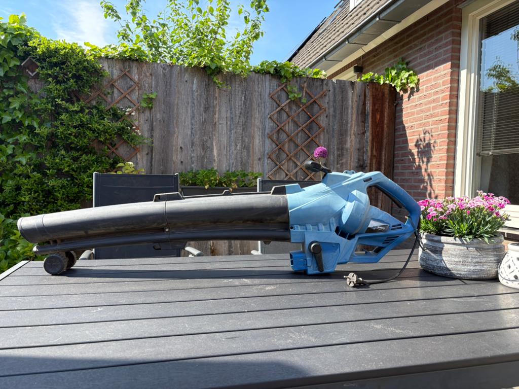 Hyundai bladbazer, Tuin en Terras, Bladblazers, Ophalen, Gebruikt, Handgedragen, Met neuswiel
