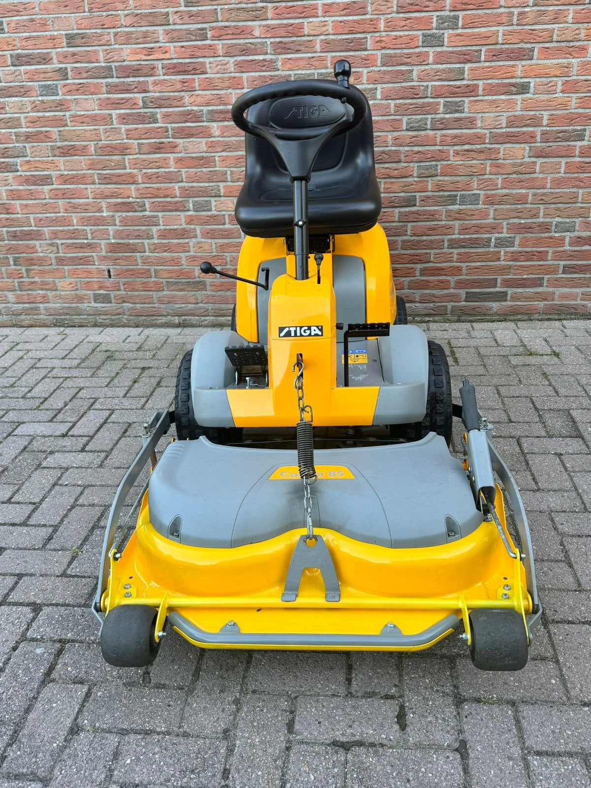 Stiga Villa 14 HST Zitmaaier Frontmaaier hydrostaat combidek, Ophalen, Zo goed als nieuw