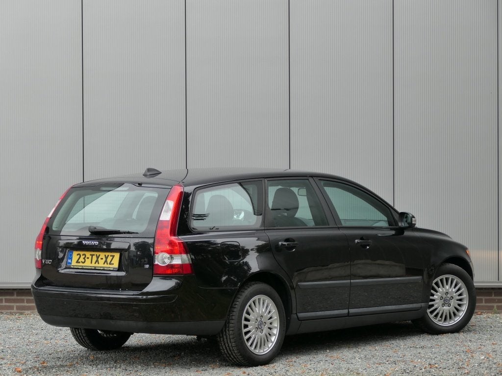 Volvo V50 1.8 Edition I Cruise Control / Regensensor / Licht, Auto's, Zwart, 4 cilinders, Zwart, 1300 kg