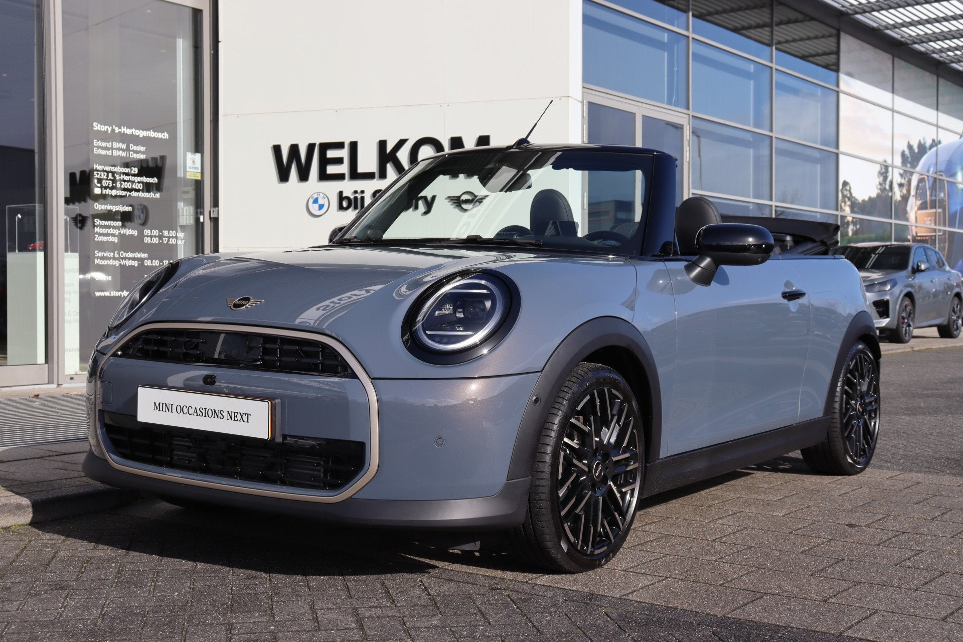 MINI Cabrio Cooper C Automaat / Favoured / Pakket L / 18" Ni, 1998 cc, 15 km/l, Gebruikt, 4 stoelen