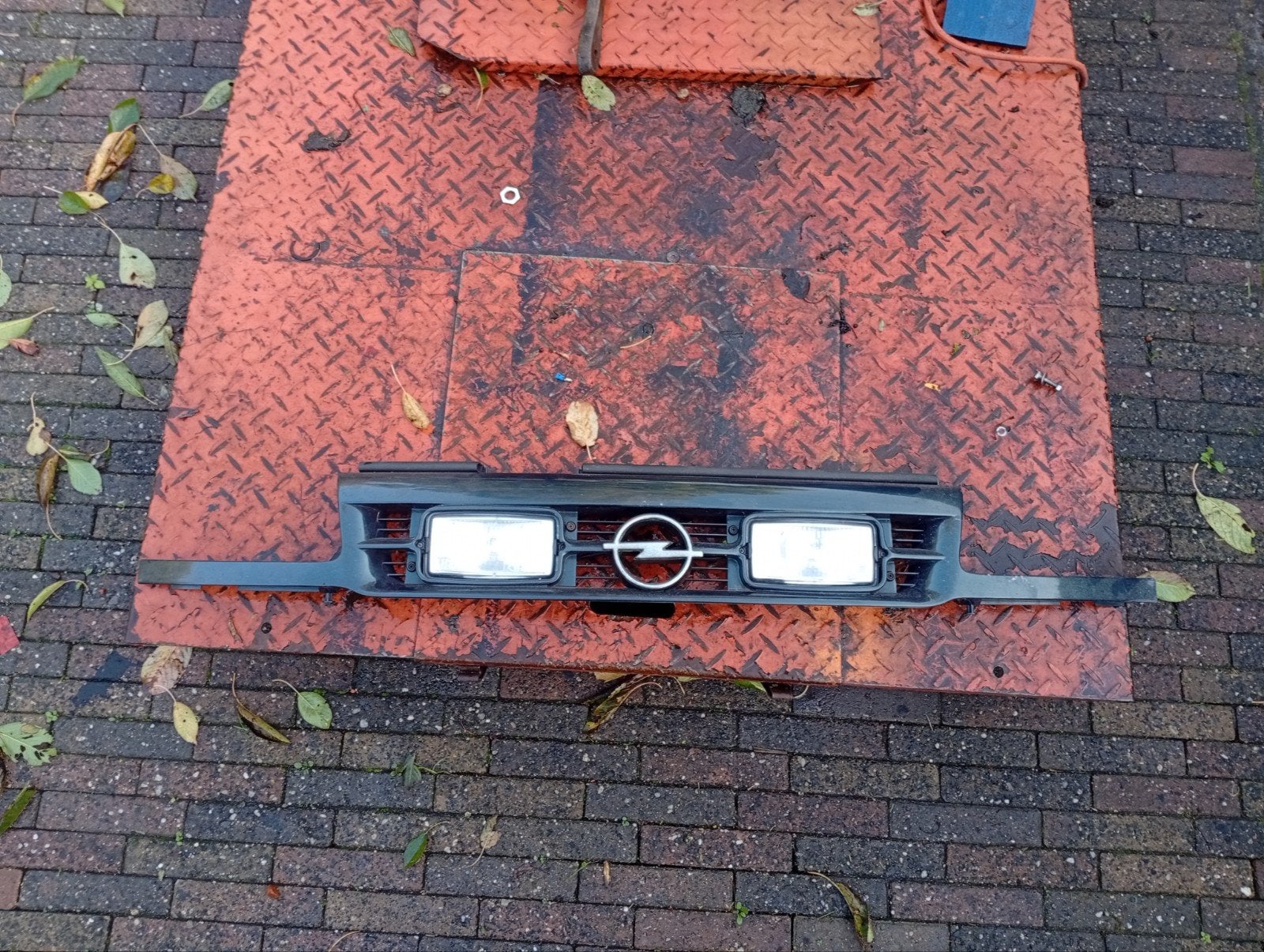 Opel Astra F Grill met lampen, Auto-onderdelen, Ophalen of Verzenden, Gebruikt, Opel