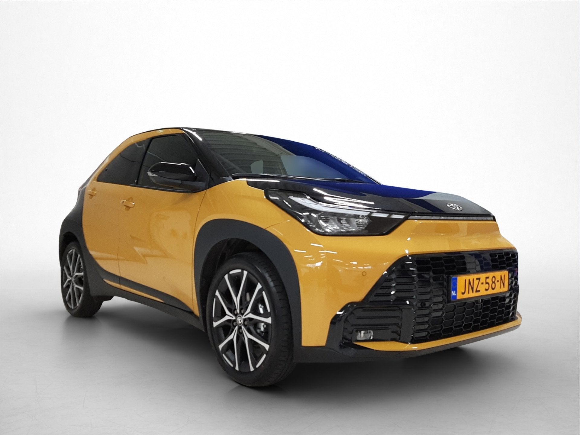 Toyota Aygo X Hybrid 115 GR Sport | JBL | Stoelverwarming |, Auto's, Toyota, 12 maanden, 4 stoelen, 116 pk, Hybride Elektrisch/Benzine