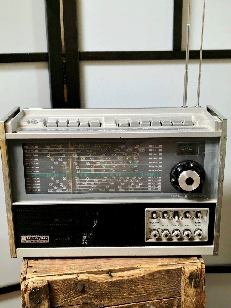 Vintage Tokyo Skylark NR-52F1 Radio-Partially Working/Repair, Ophalen of Verzenden, Niet werkend, Overige typen