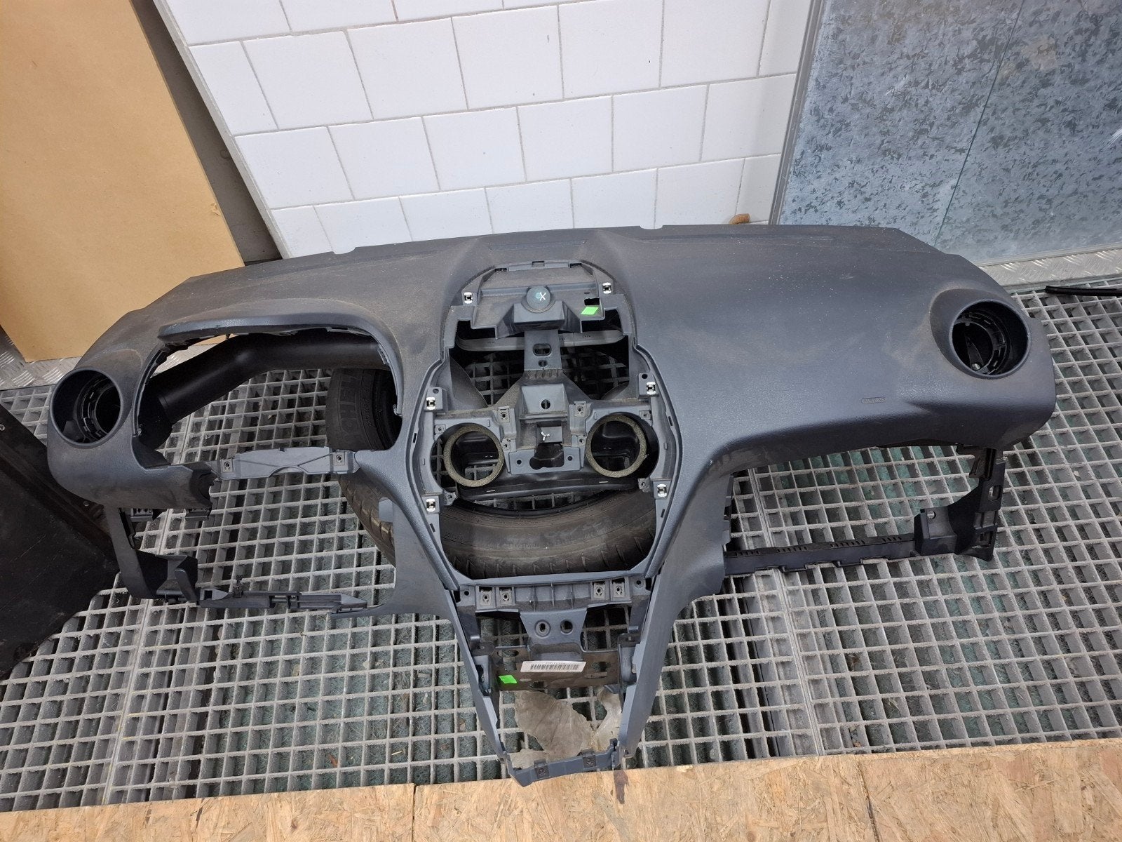 Dashbord Ford Ka  v.a 2009 en meerdere onderdelen, Auto-onderdelen, Ophalen, Gebruikt, Ford