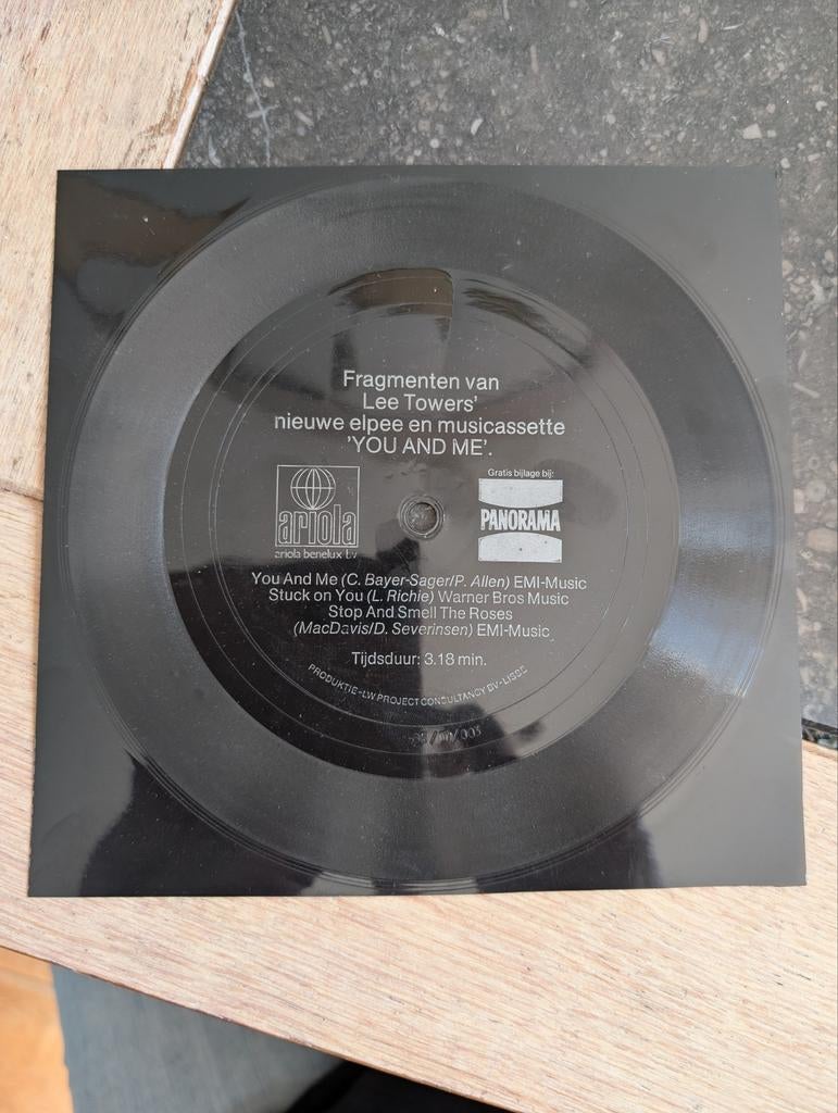 Flex vinyl Lee Towers - You and Me, Ophalen of Verzenden, Gebruikt, 12 inch, Levenslied of Smartlap