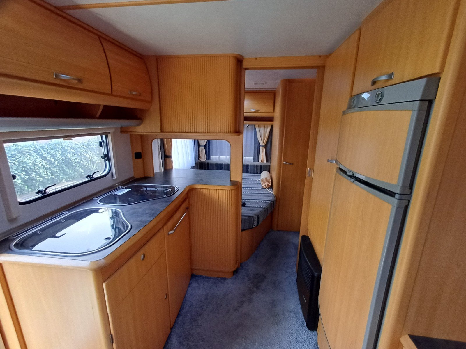 Prachtige ruime goedonderhouden LMC caravan van 2007., Caravans en Kamperen, Particulier, Rondzit, Tot en met 4