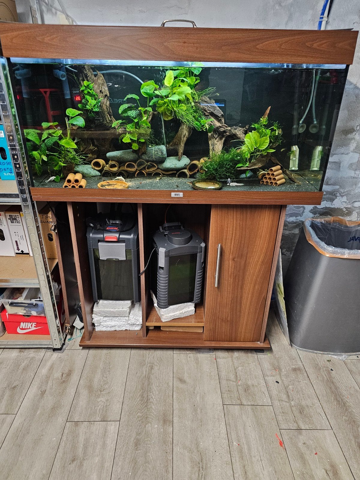 compleet draaiend aquarium te koop, Ophalen, Zo goed als nieuw, Gevuld zoetwateraquarium