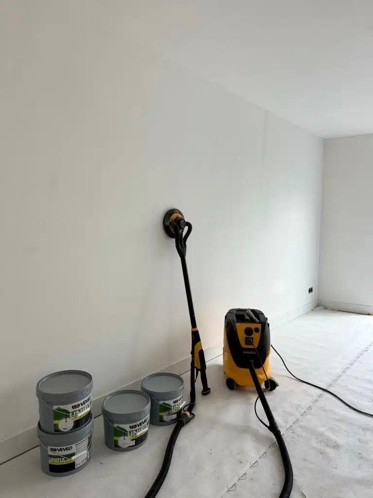 stucwerk , renovlies, vliesbehang, behang. schilderen., Diensten en Vakmensen, Schilders en Behangers