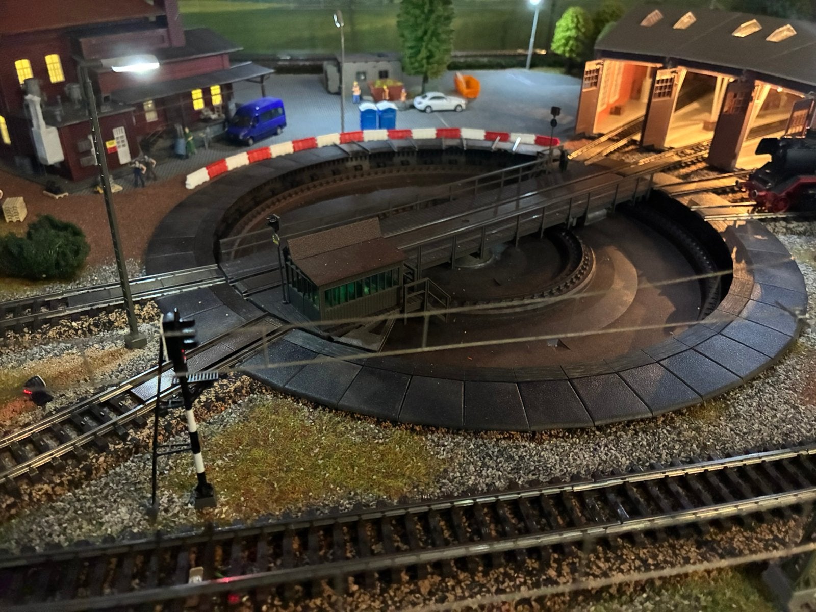 Märklin draaischijf 7286 + decoder 7687 + Faller locloods, Ophalen, Wisselstroom, Gebruikt, Brug, Tunnel of Gebouw
