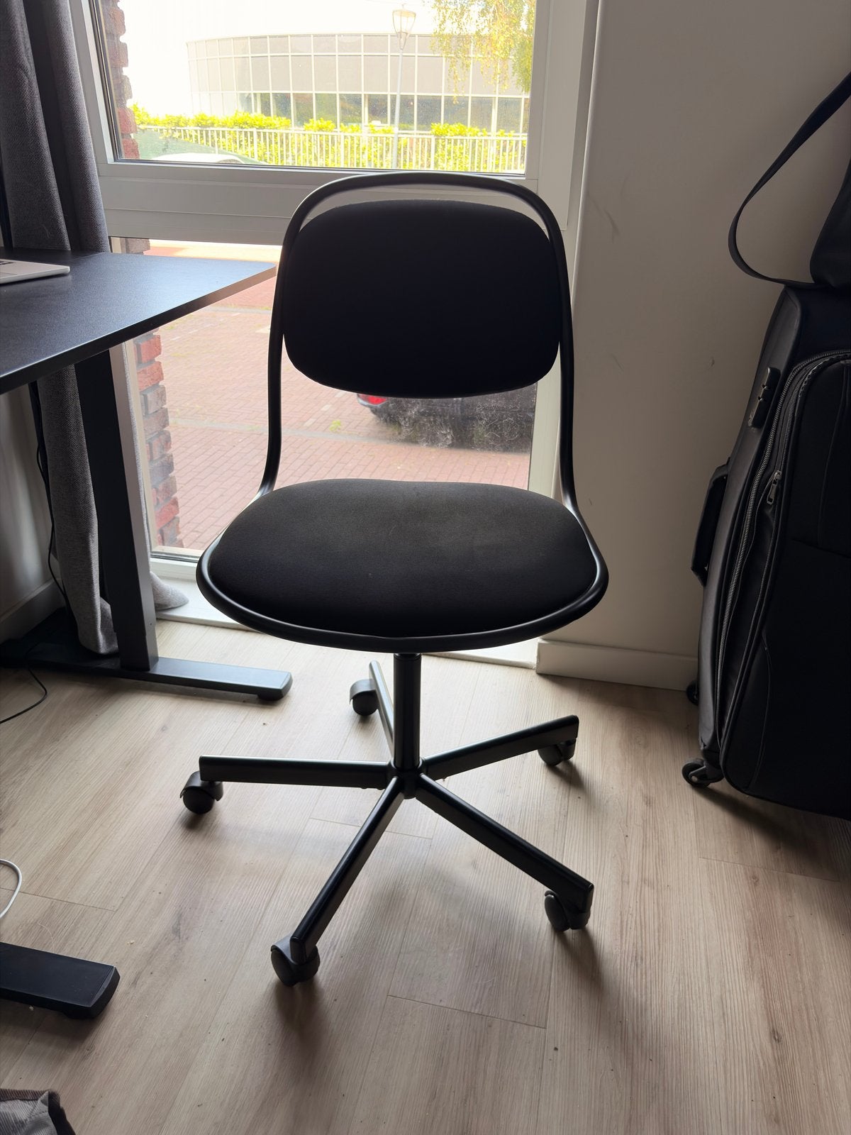 Electric Standing Desk + Chair for Sale, Ophalen, Gebruikt, Zwart, Bureaustoel