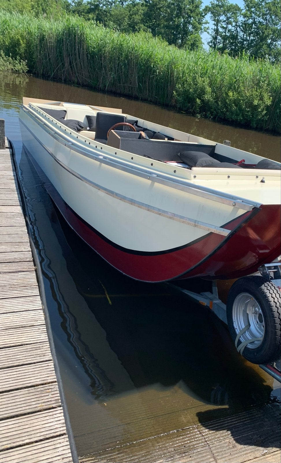 Unieke Motorboot met Trailer en Buitenboordmotor, Watersport en Boten, Zonnedek, Gebruikt, Buitenboordmotor, Sloep