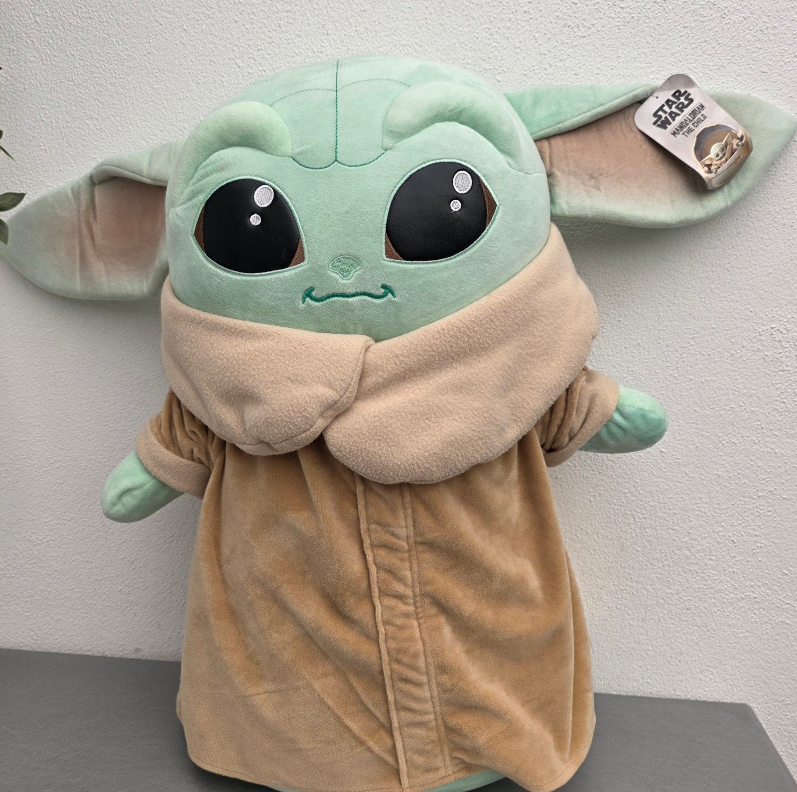 Star Wars The Mandalorian The Child Baby Yoda Knuffel, Disney, Overige typen, Ophalen of Verzenden, Middelgroot (20 tot 80 cm)