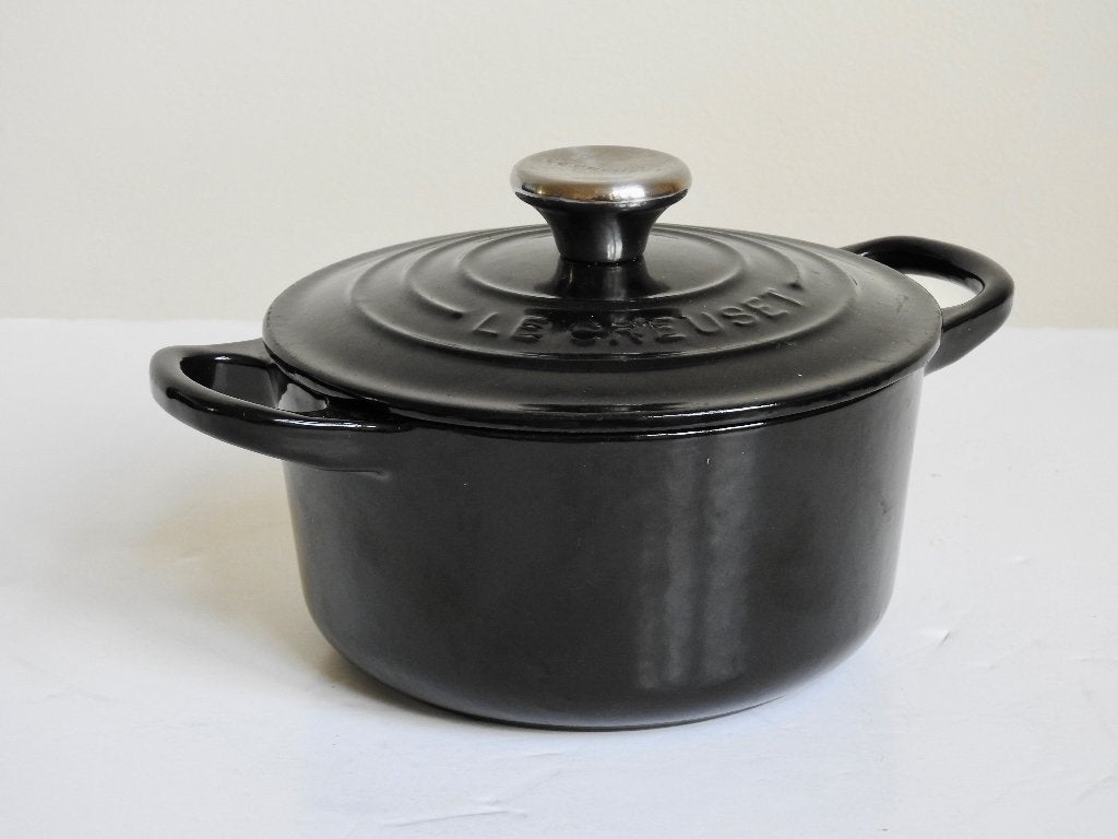 Le Creuset gietijzeren pan met deksel - mini 14 cm, Huis en Inrichting, Keuken | Potten en Pannen, Le Creuset, Ophalen of Verzenden