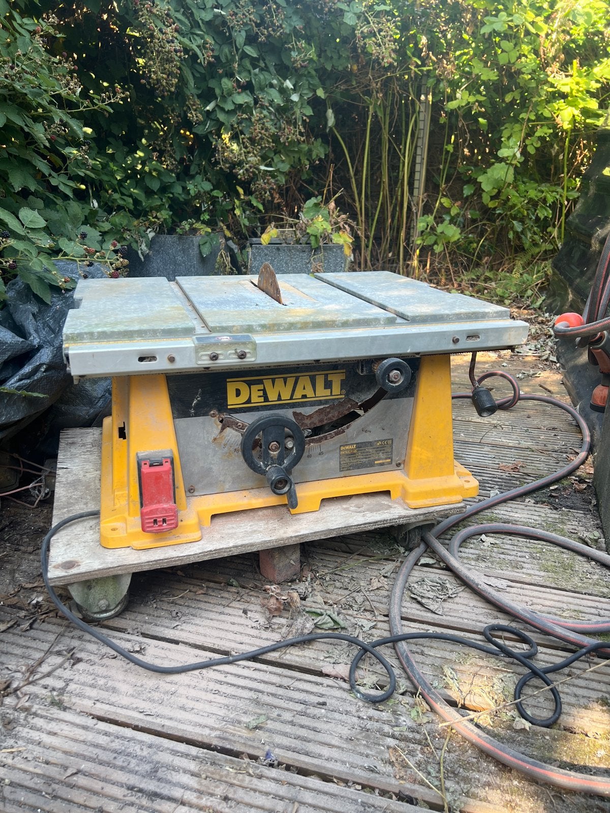 DeWalt Tafelzaag - Gebruikt, Doe-het-zelf en Verbouw, Ophalen, Gebruikt, Cirkelzaag, 30 tot 70 mm