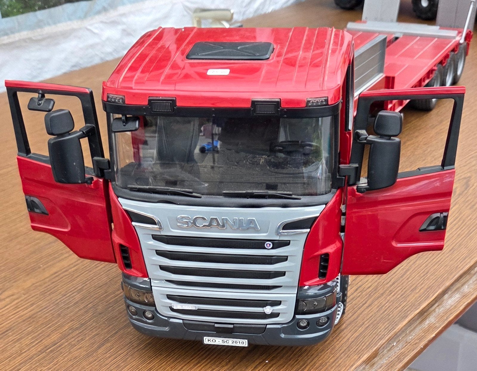 Bruder Scania R-serie vrachtwagen met dieplader, Kinderen en Baby's, Ophalen, Zo goed als nieuw