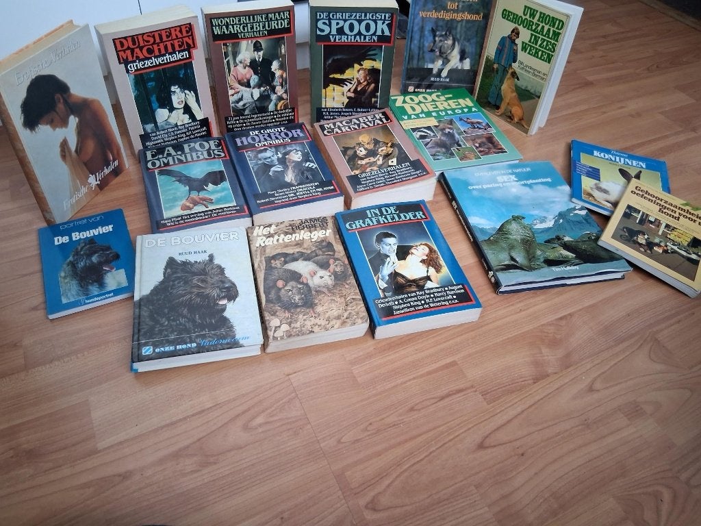 BOEKEN (GRIEZEL/HORROR, DIEREN, AFRICHTEN HONDEN ETC ETC), Ophalen, Gelezen, School, Studie en Wetenschap