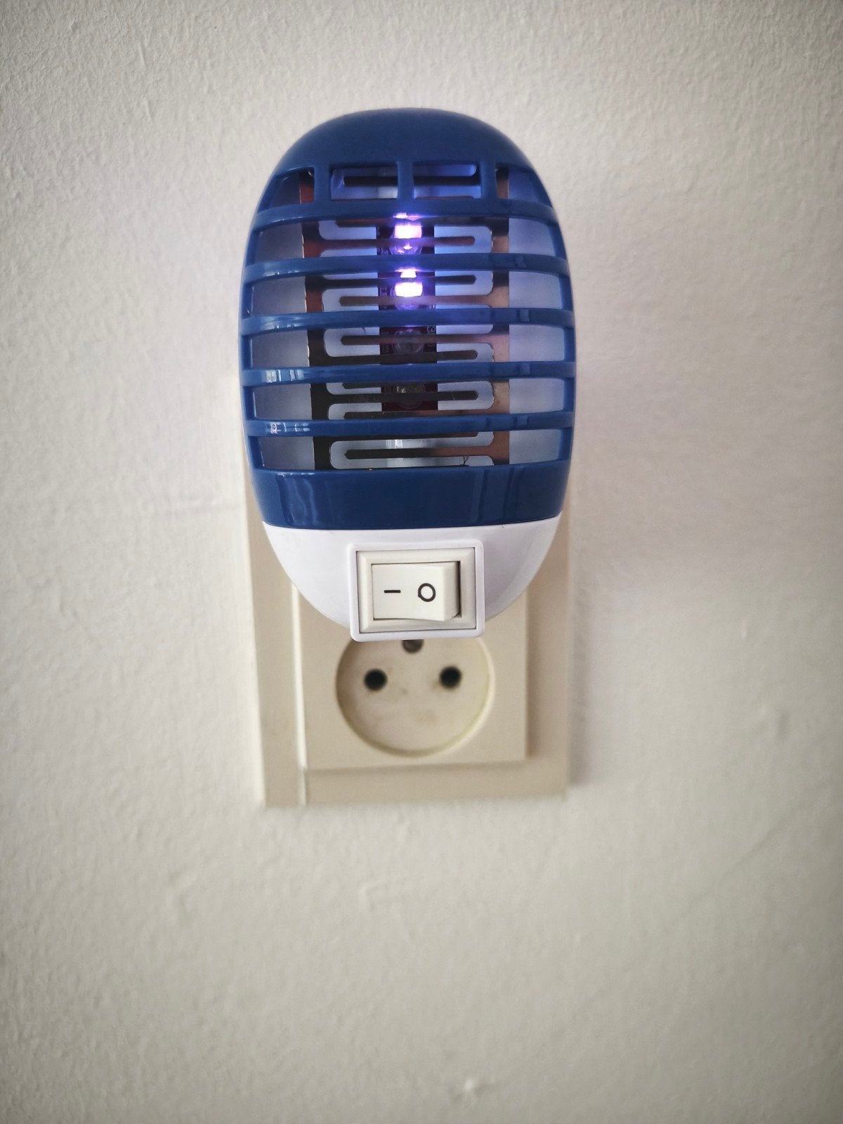 Elektrische Muggenverjager - Stekker Muggenlamp ( 4 stuk ), Ophalen of Verzenden
