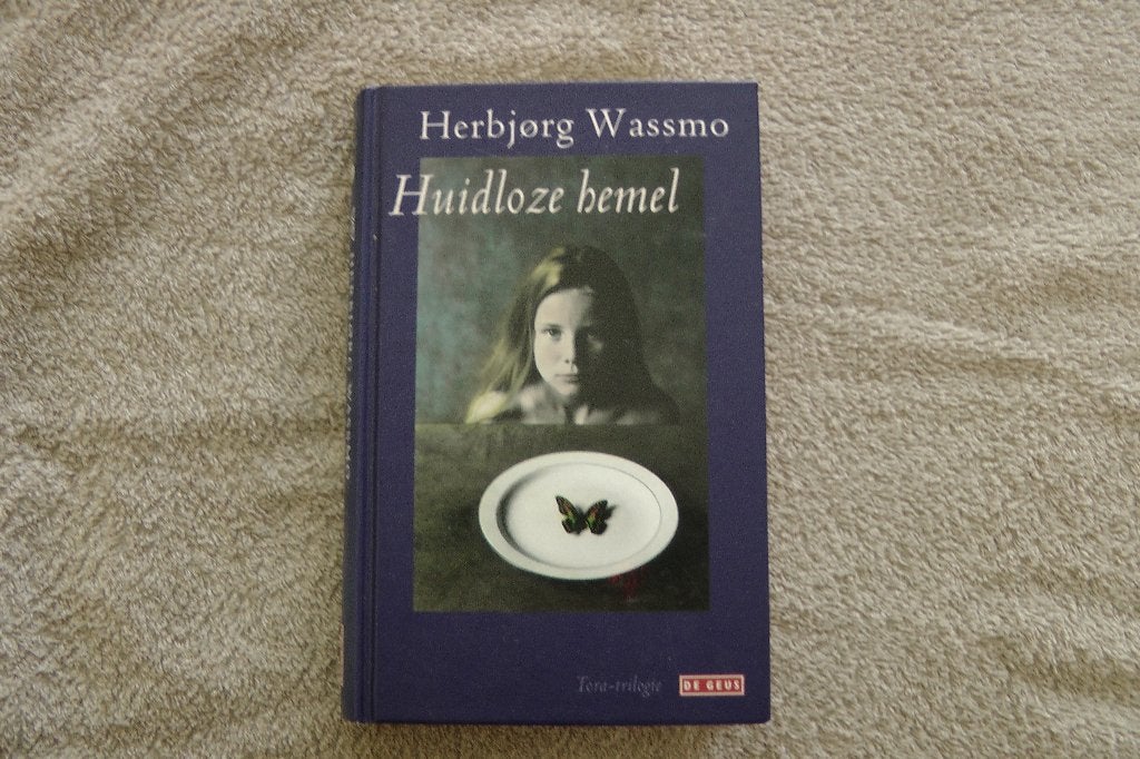 Huidloze hemel (hardcover) van auteur Herbjørg Wassmo, Ophalen of Verzenden, Zo goed als nieuw, Nederland, Herbjørg Wassmo