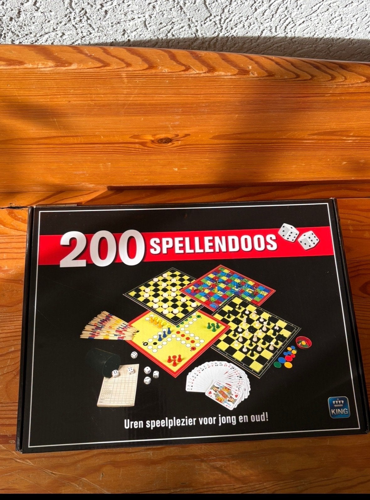 200 Spellendoos - Uren speelplezier voor jong en oud!, Een of twee spelers, Ophalen of Verzenden, Nieuw