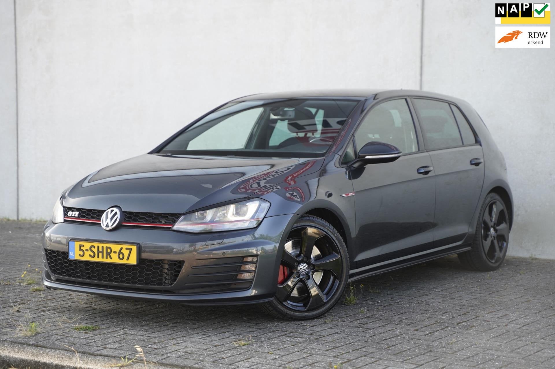 Volkswagen Golf 2.0 TSI GTI Performance, Origineel NL, NAP, Stof, Gebruikt, 4 cilinders, 1984 cc