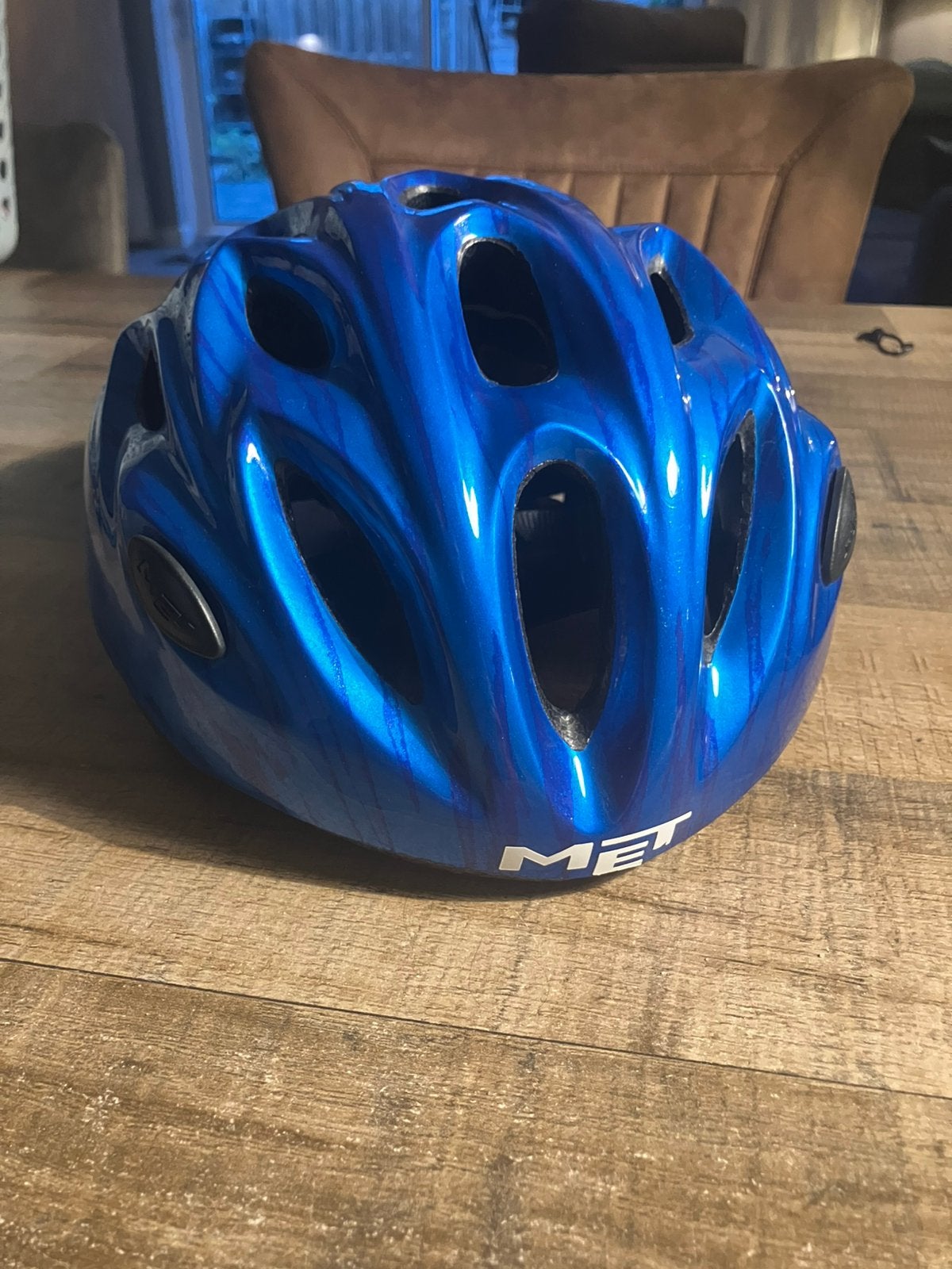 Gratis MET fietshelm ophalen maat L, Ophalen, Gebruikt, L, Heer of Dame