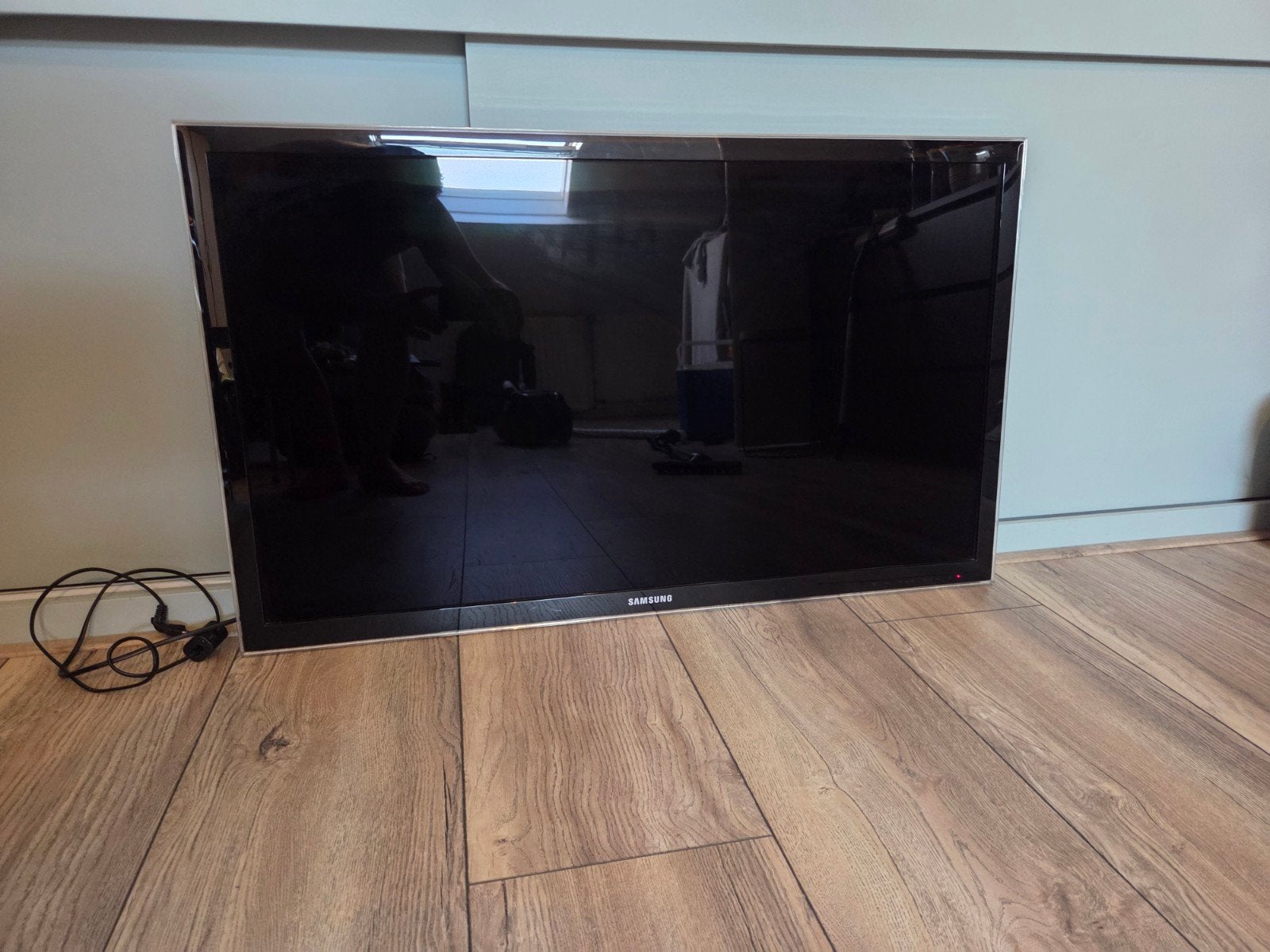 Samsung TV met afstandsbediening en muurbeugel, Ophalen, Gebruikt, 50 Hz, 80 tot 100 cm