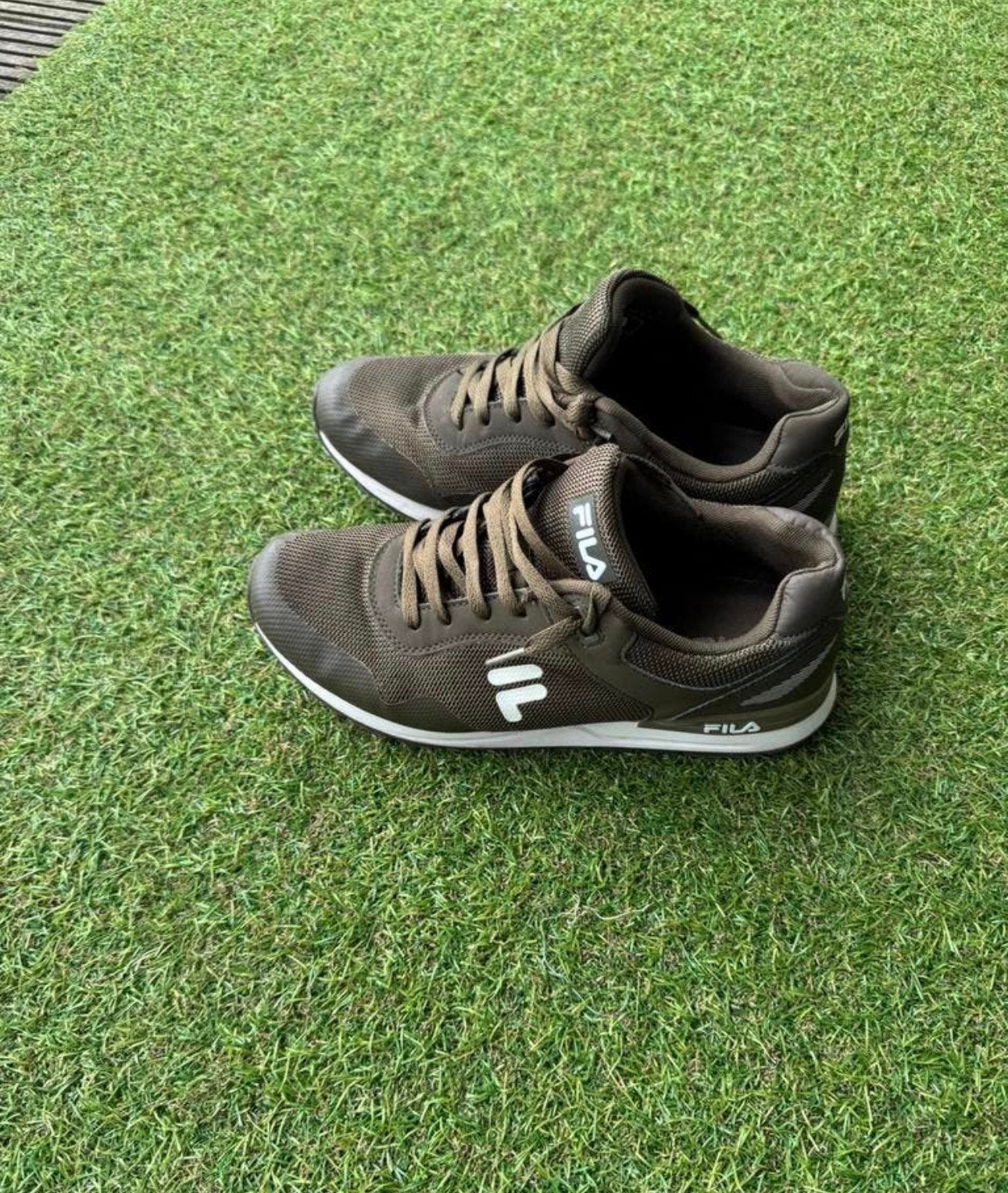Sport schoenen merk fila maat 43, Ophalen of Verzenden, Zo goed als nieuw, Schoenen