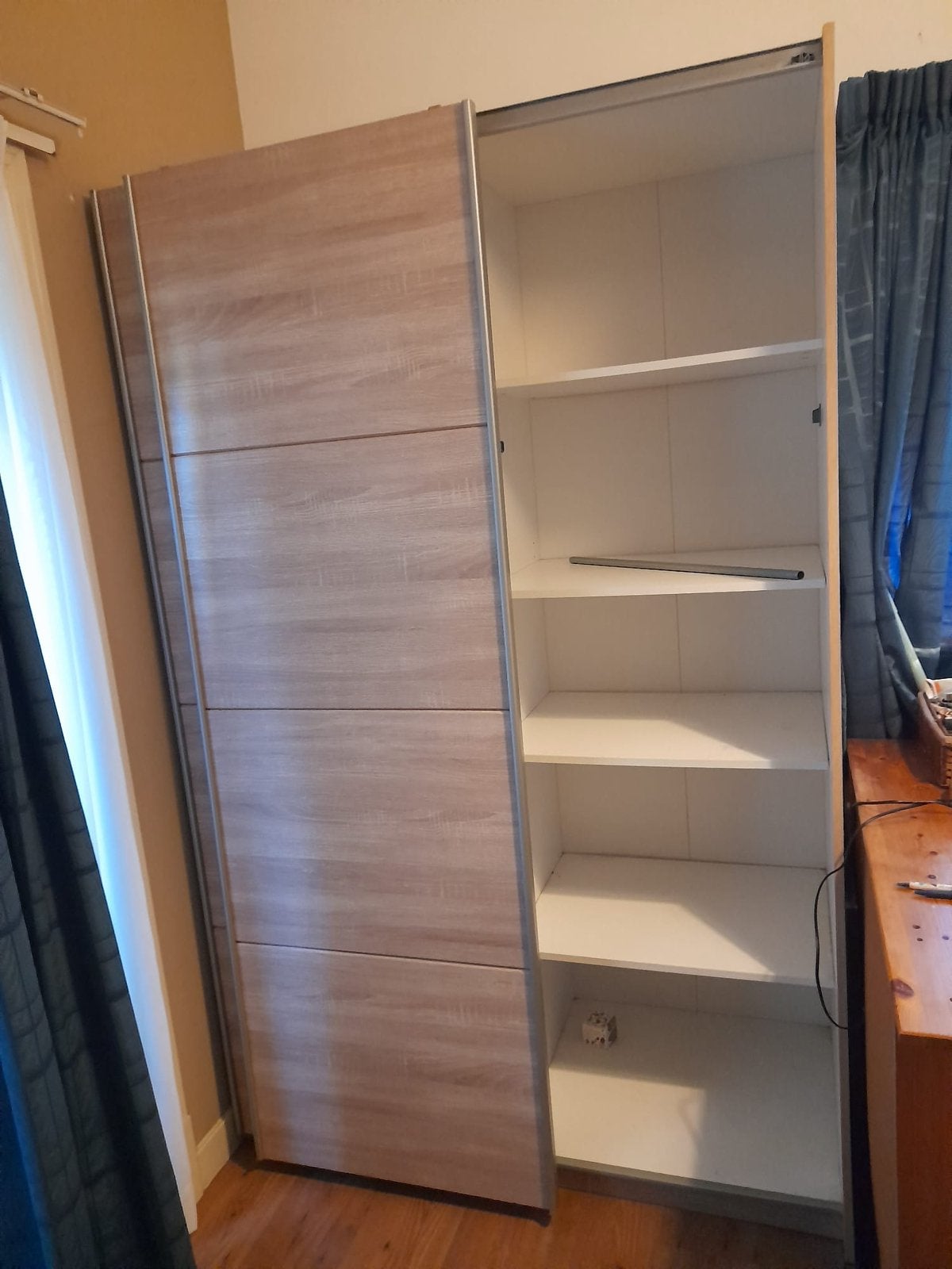 Kledingkast, Ophalen, 100 tot 150 cm, 200 cm of meer, Zo goed als nieuw
