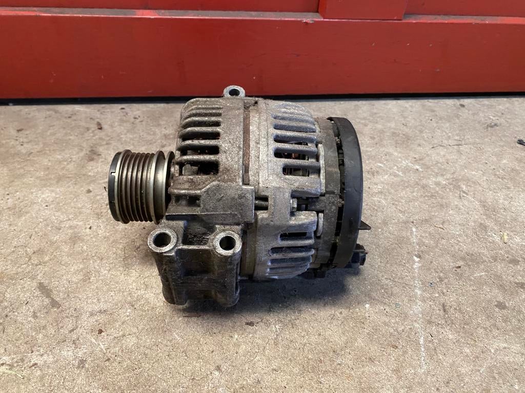 Dynamo Renault Megane / Scenic OE nummer 7711497138, Ophalen of Verzenden, Gebruikt, Renault
