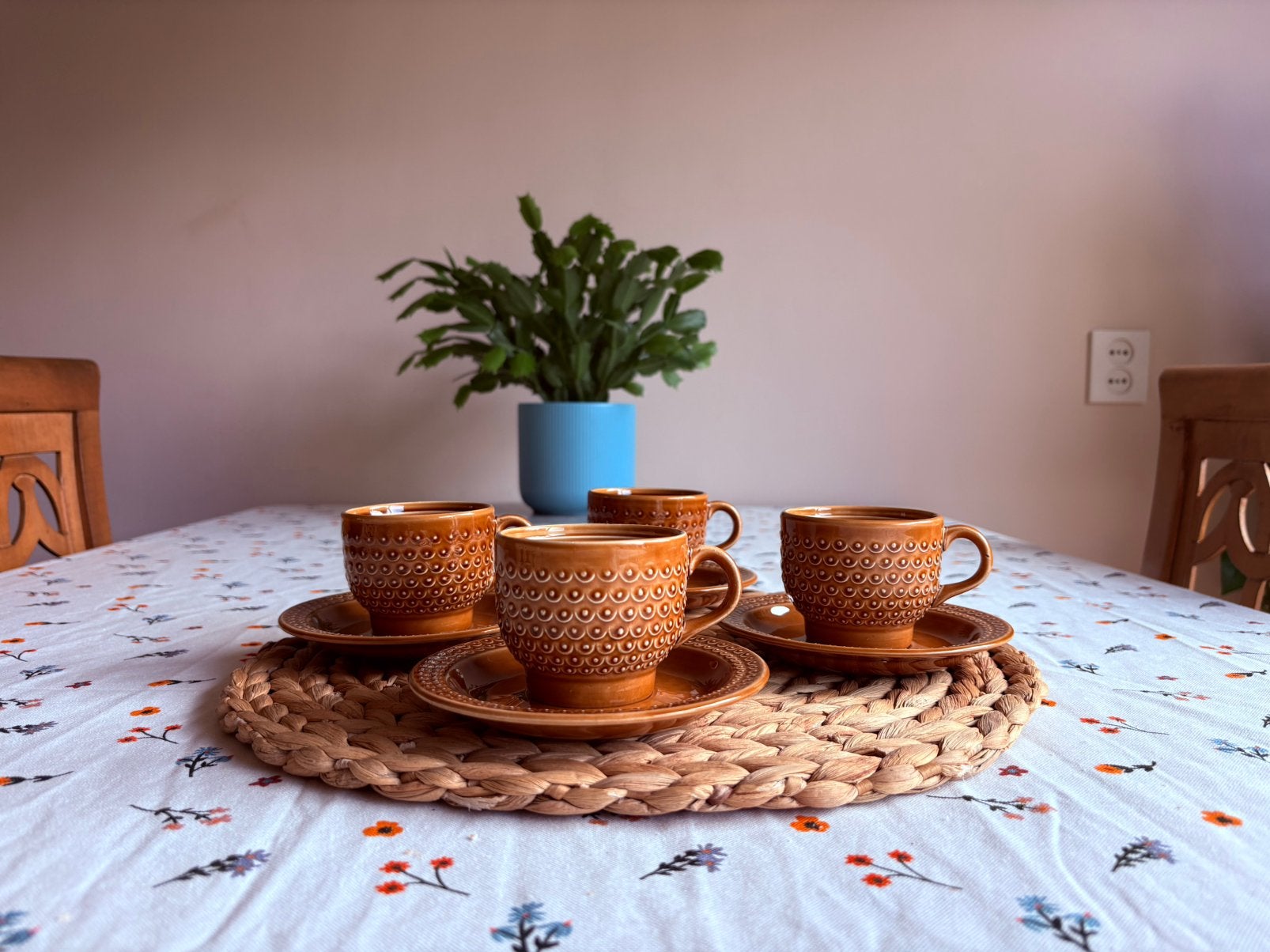 Set van 4 vintage pagnossin koffie kopjes met schotel, Ophalen of Verzenden, Zo goed als nieuw, Overige stijlen, Kop(pen) en/of Schotel(s)