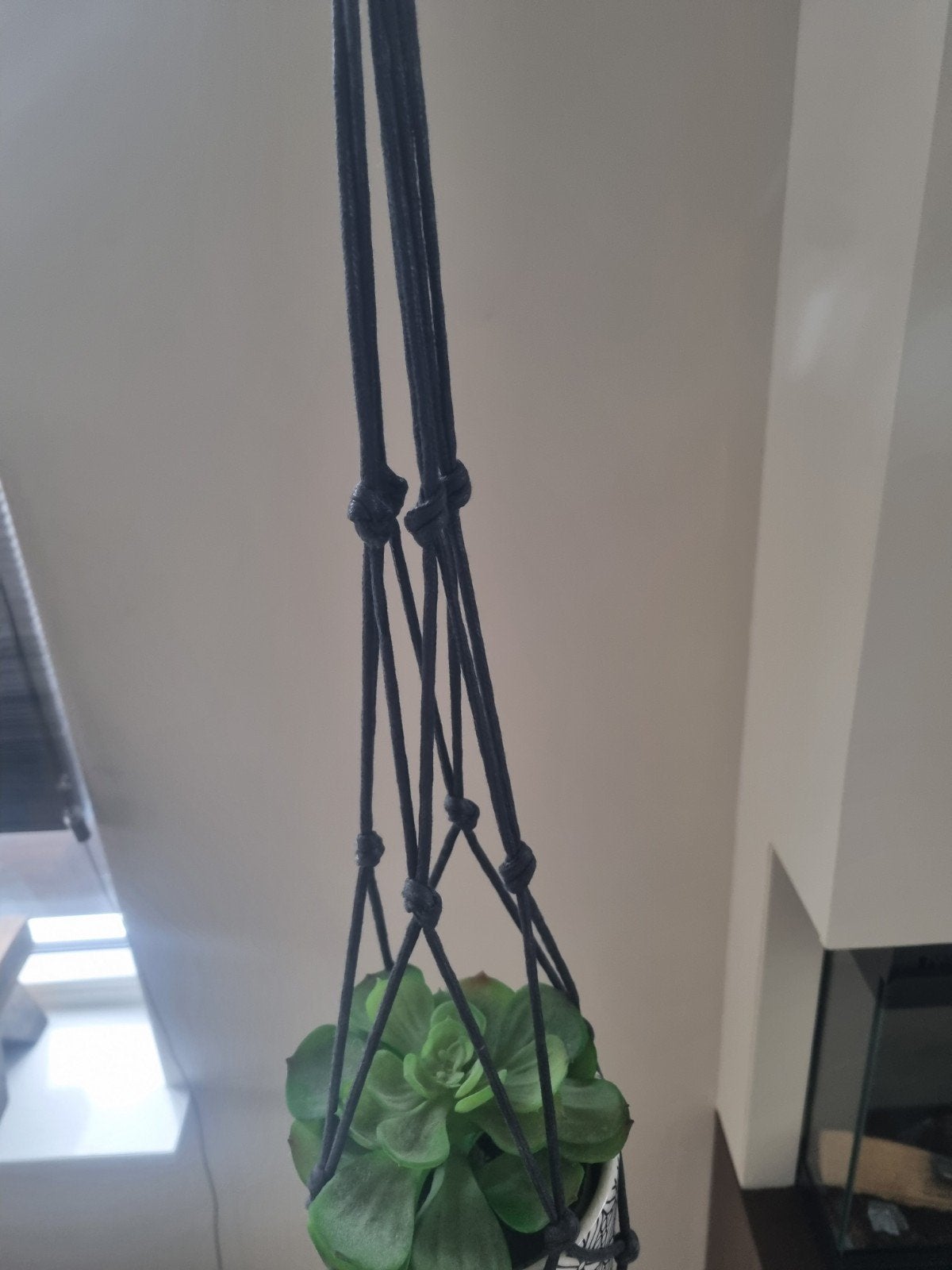 Macramé plantenhangers 2 stuks (zwart en groen), Overige materialen, Binnen, Ophalen of Verzenden, Zo goed als nieuw