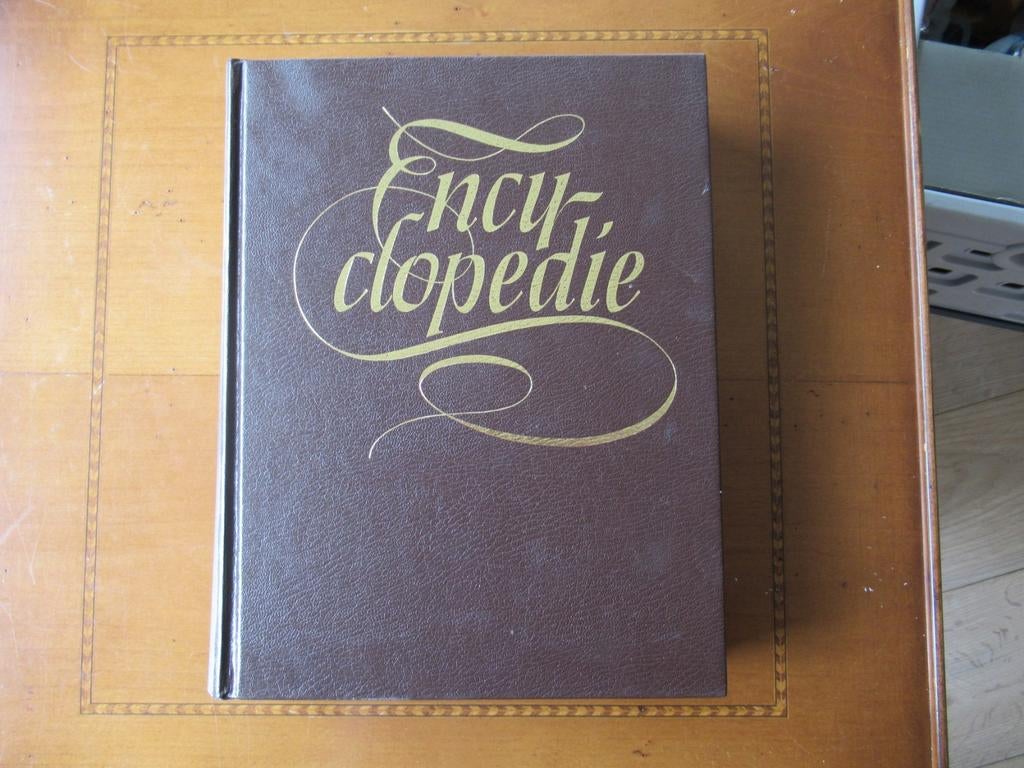 Moderne Nederlandse Encyclopedie 1978, Boeken, Ophalen of Verzenden, Gelezen, Algemeen