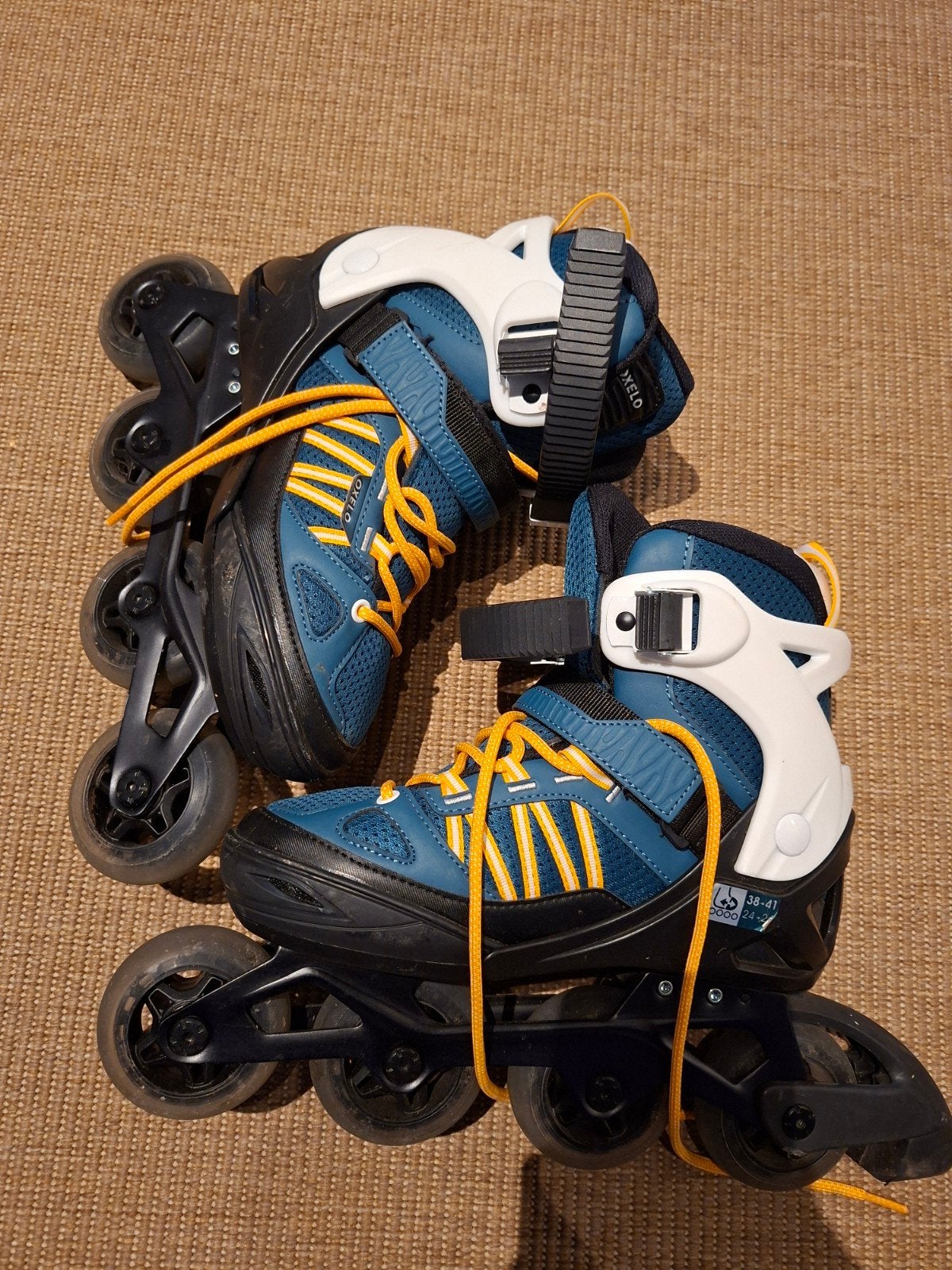 Verstelbare inline skates - Maat 38-41 - Zo goed als nieuw, Sport en Fitness, Schaatsen, Ophalen, Zo goed als nieuw, Overige typen