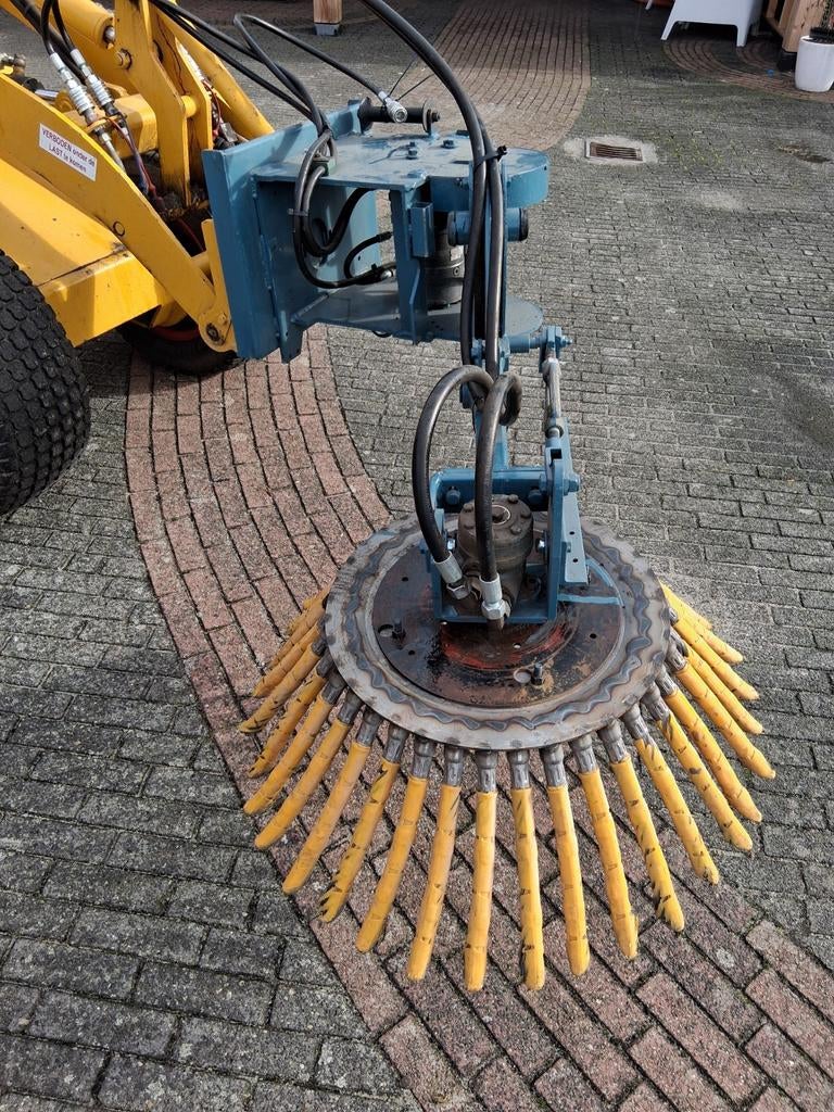 onkruidborstel voor knikmops  te koop, Tuin en Terras, Ophalen of Verzenden