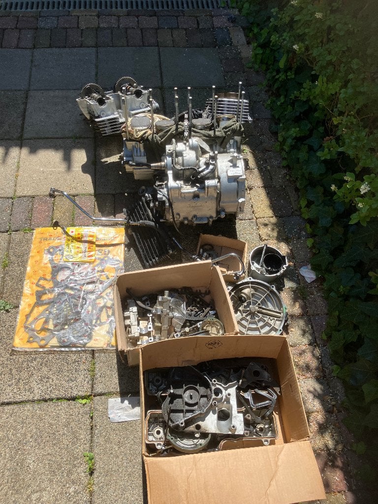 2x motorblok cb750 rc38/rc42+pakkingset, Ophalen, Gebruikt