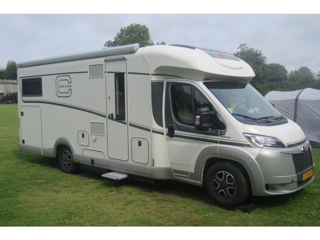 Carthago c-line T4.9LE (1052661), Caravans en Kamperen, Campers, Automaat, Chemisch toilet, Ringverwarming, Fiat