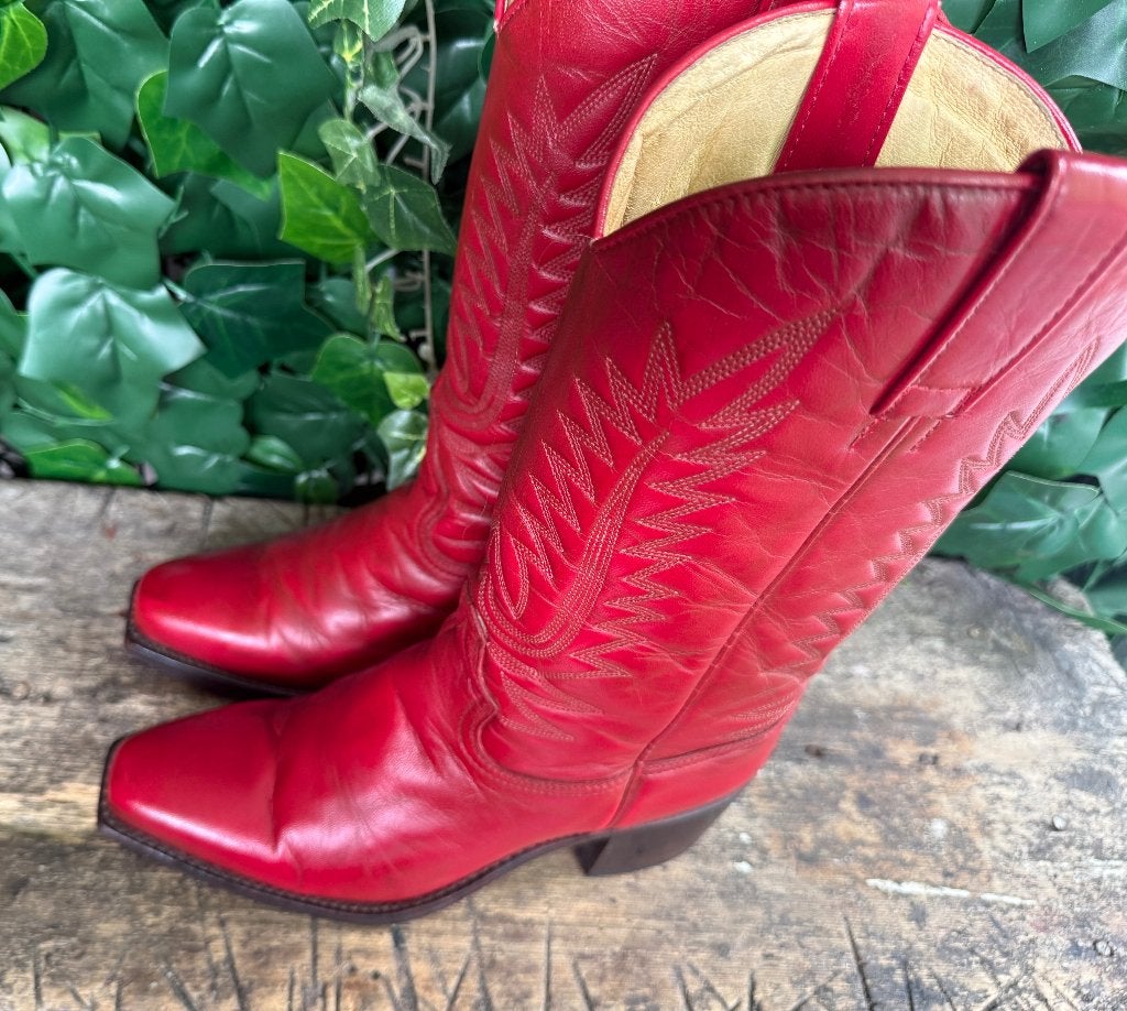 Prachtige  leren blokhak laarzen van Sendra , maat 39, Kleding | Dames, Ophalen of Verzenden, Zo goed als nieuw, Sendra, Rood