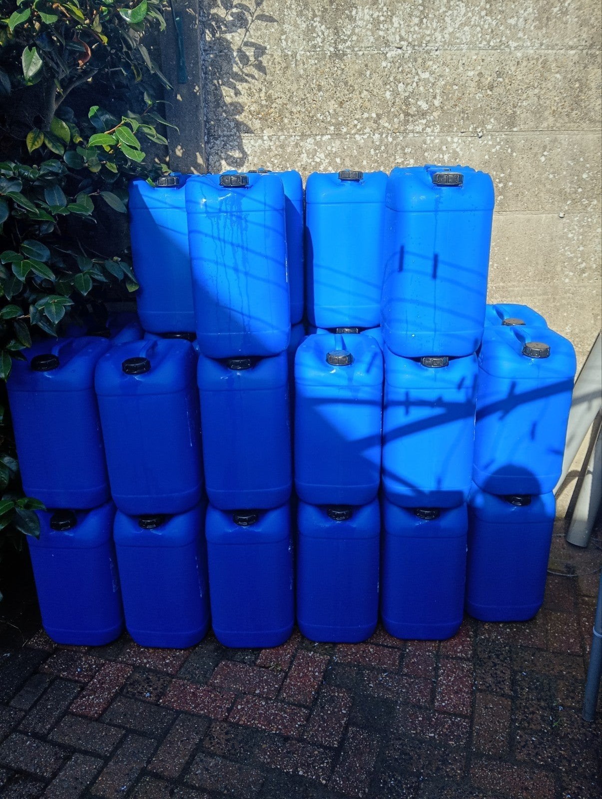 25 liter a 27 liter jerry cans, blauw, UN voor diverse vloei, Ophalen, Zo goed als nieuw
