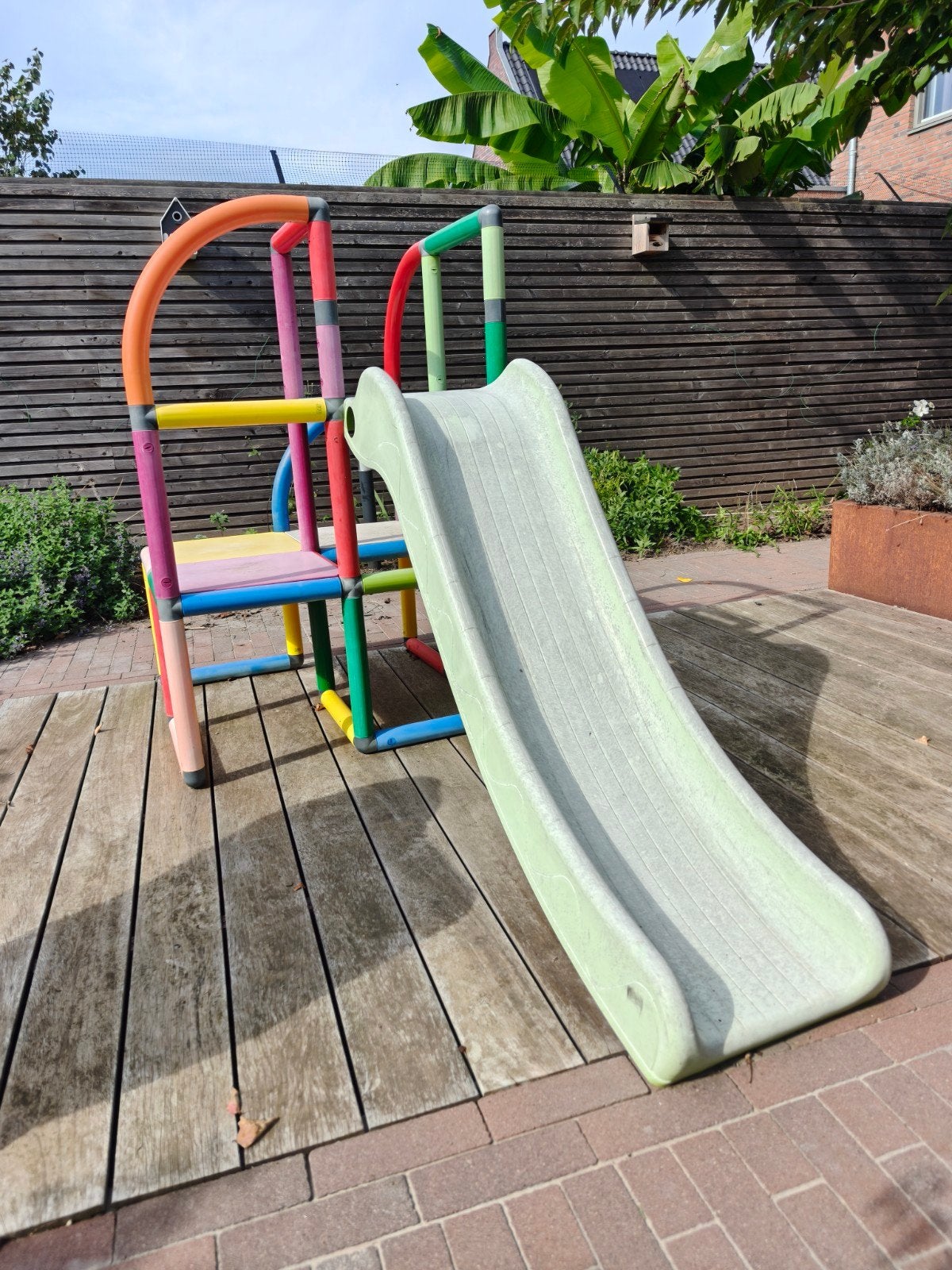Kleurrijk speeltoestel met glijbaan voor kinderen, Kinderen en Baby's, Ophalen, Gebruikt, Glijbaan