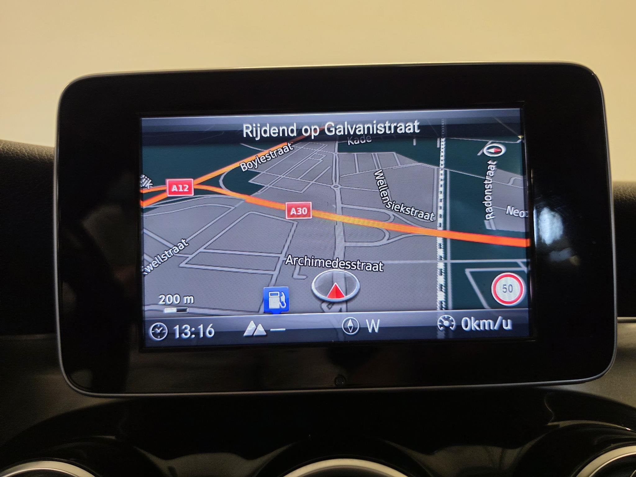 Mercedes-Benz C-klasse 180 Business | Navigatie | Stoelverwa, Achterwielaandrijving, Gebruikt, Met garantie (alle), Leder en Stof