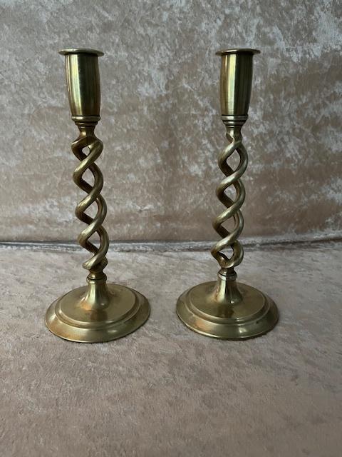Paar Kandelaars (barley twist), Antiek en Kunst, Ophalen of Verzenden, Koper of Brons